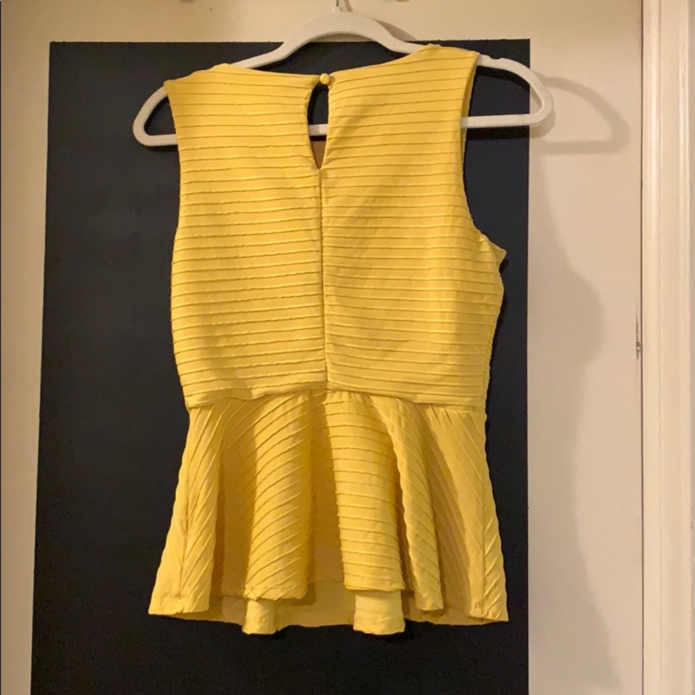 Yellow tank top - Picture 2 of 3